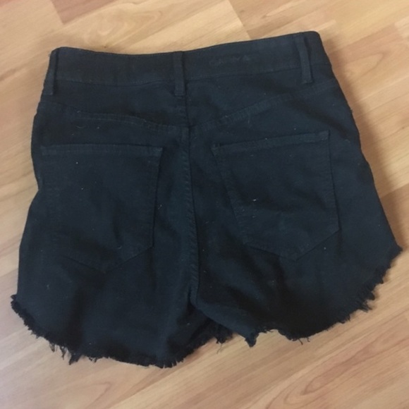 NEW LF HIGH RISE STENCIL SHORTS - Picture 4 of 4